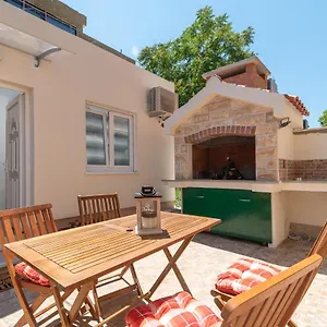  Apartament Small Private House With A Terrace In
